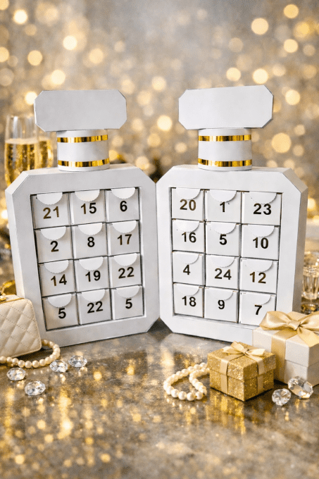 Calendrier Bouteille de parfum personnalisé. Fait main-