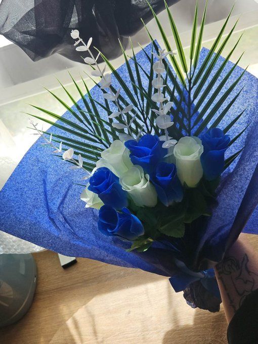 Bouquet rose bleu/blanc