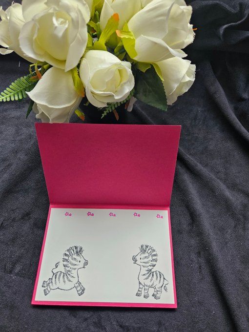 Carte anniversaire Zèbre rose 